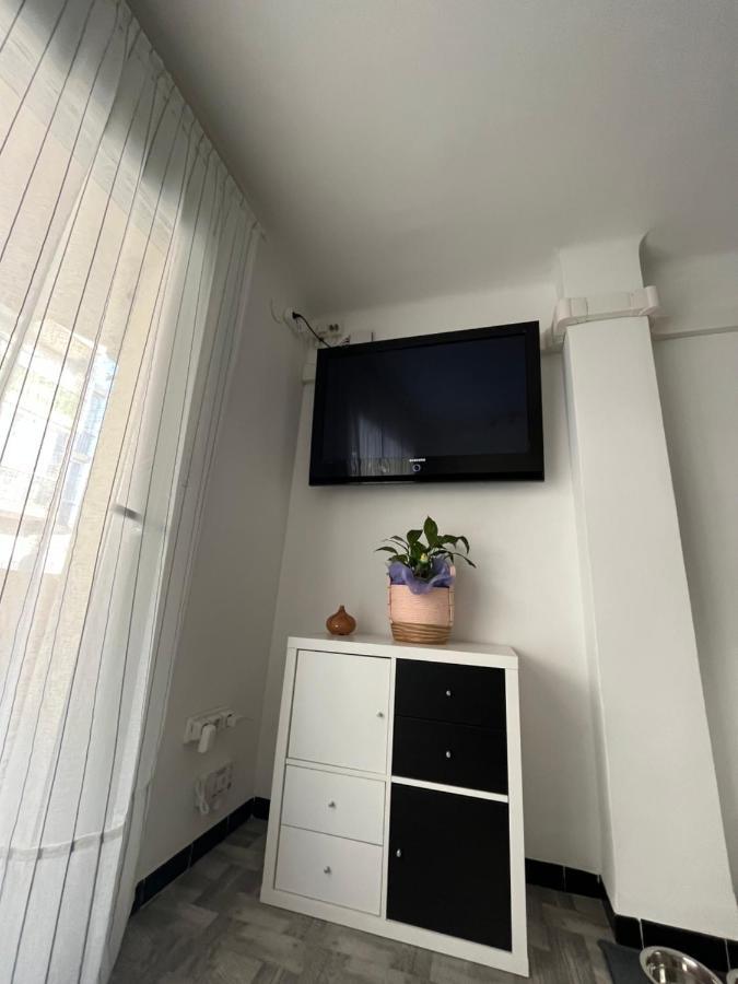 Piso Rita Apartment Roses Exterior photo